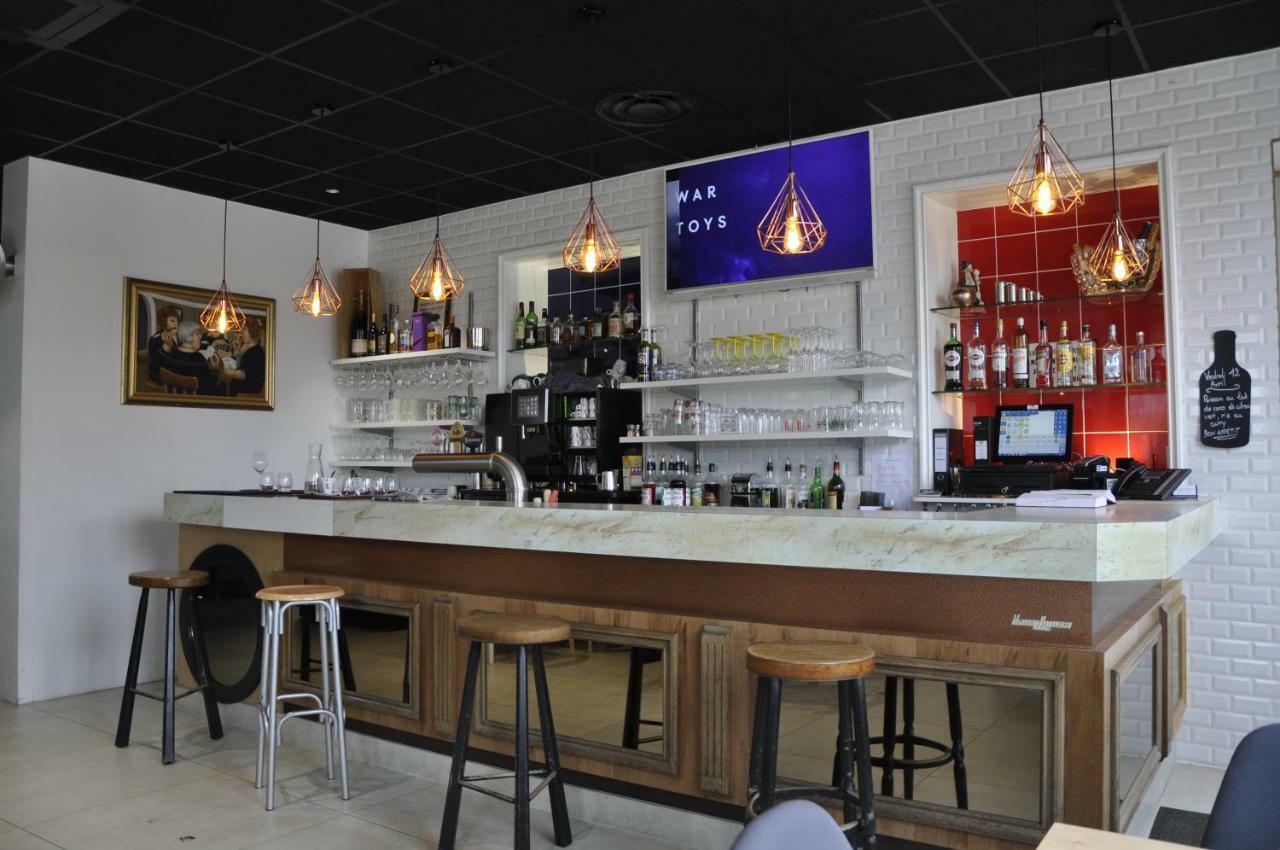 Les Tonnelles Hotel 3*