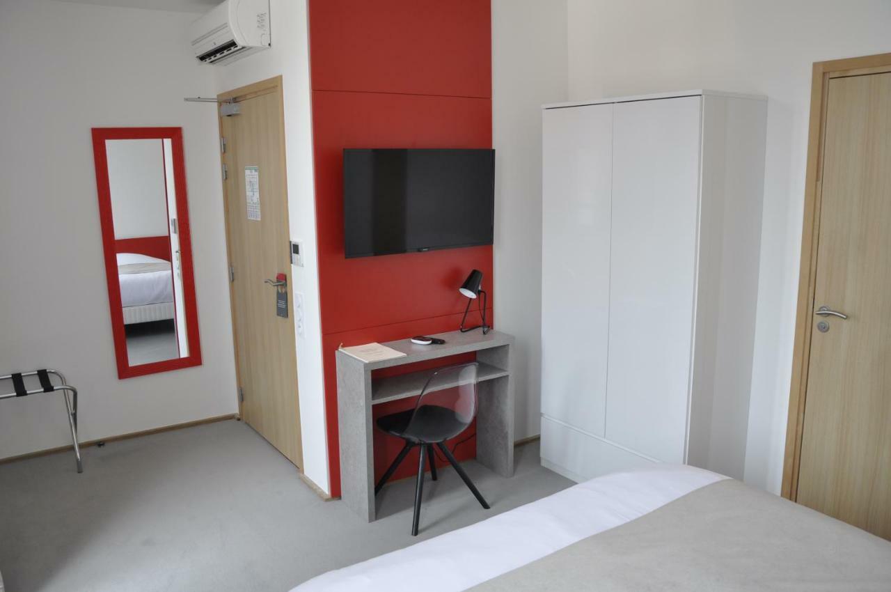 Les Tonnelles Hotel 3*